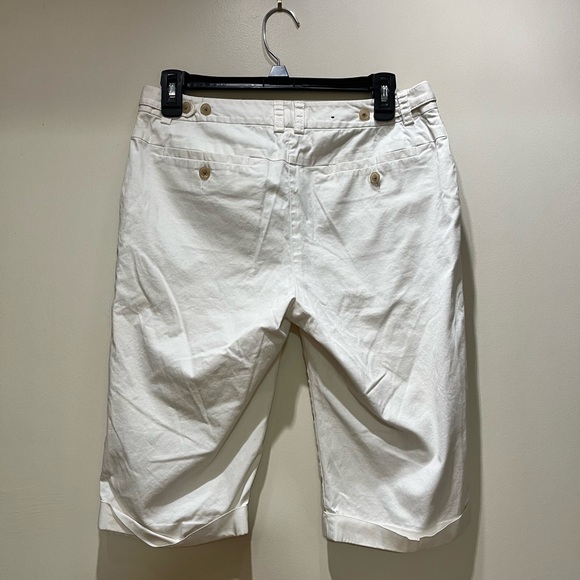 Banana Republic White Martin fit Capri Shorts - Picture 2 of 3